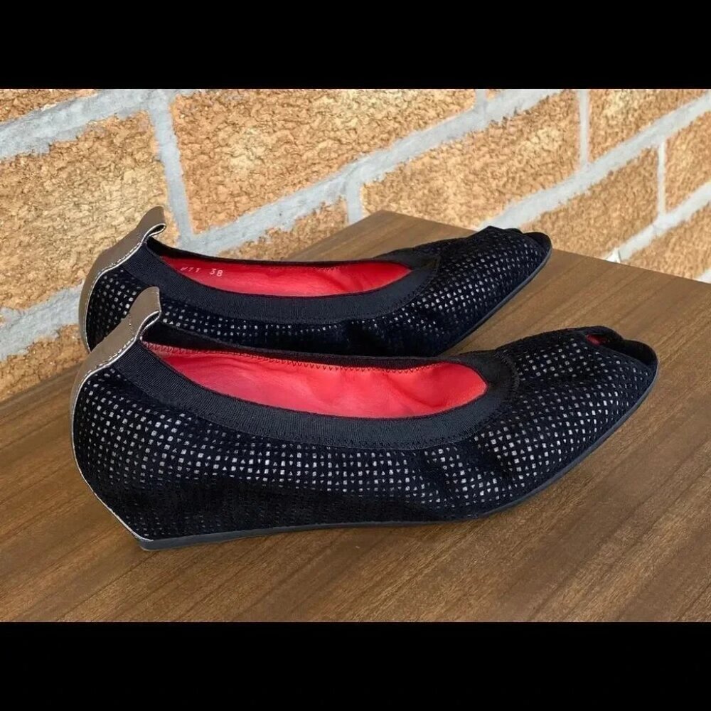 Pas de rouge wedge shoes size 7.5